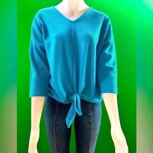 Ruby Rd. women’s petite small turquoise top, 3/4 length sleeve bow in front